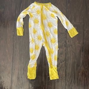 Sunshine little sleepies zippie